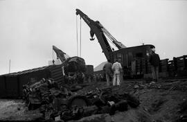 Great Northern Crane X1737 at Quincy, Washington, undated