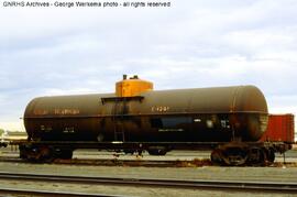 Great Northern Diesel Locomotive Fuel Tank Car X1381 at Pasco, Washington, 1992