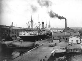 Great Northern steamship "Dakota" in dry dock at the Puget Sound Naval Shipyard, Bremer...