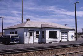 Burlington Northern depot at Attalia, Washington, in 1986.