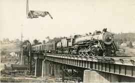 Great Northern Railway steam locomotive 2517 in Washington State, undated.