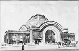 Northern Pacific Union Station at Tacoma, Washington, circa 1915.