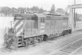 Burlington Northern diesel locomotive 1897 at Kalama, Washington in 1976.