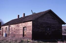 Northern Pacific depot off-line at Thorp, Washington, in 1987.