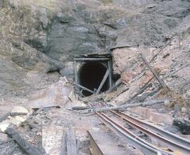 Burlington Northern Stampede Tunnel at Martin, Washington, in 1988