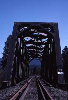 Burlington Northern Yakima River bridge east of Easton, Washington, in 1987.
