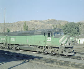 Burlington Northern diesel locomotive 6627 at Wishram, Washington in 1980.