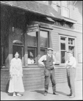 Northern Pacific employees at Kanaskat, Washington, circa 1920.