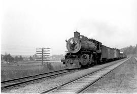 Northern Pacific steam locomotive 1678 at Allentown, Washington, in 1941.