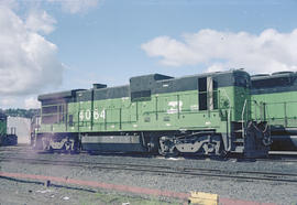 Burlington Northern diesel locomotive 4064 at Portland, Oregon in 1986.