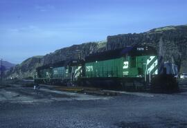 Burlington Northern 7879, Burlington Northern 2513, Burlington Northern 1746 at Wishram, Washingt...