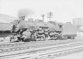 Northern Pacific steam locomotive 1732 at Easton, Washington, in 1945.