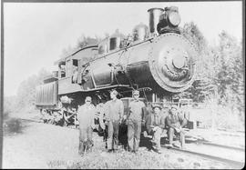 Northern Pacific steam locomotive 1073 at Roslyn, Washington, in 1909.