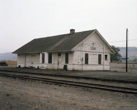 Burlington Northern depot at Omak, Washington in 1980.