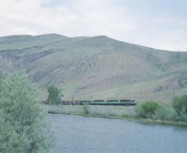Burlington Northern diesel locomotive 5477 at Wymer, Washington in 1980.