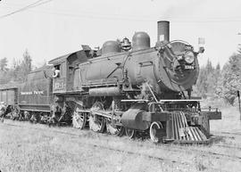 Northern Pacific steam locomotive 1384 at Kanaskat, Washington, in 1945.