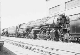 Northern Pacific steam locomotive 5131 at Livingston, Montana, in 1952.