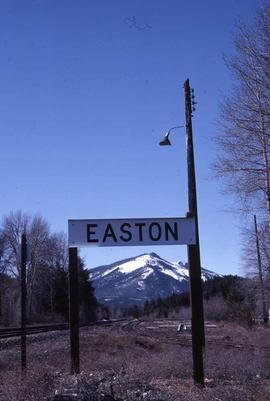 Burlington Northern station sign at Easton, Washington, in 1987.