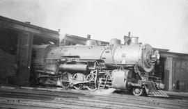 Northern Pacific steam locomotive 1825 at Yakima, Washington, in 1934.