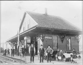 Northern Pacific station at Sopenah, Washington, circa 1910.