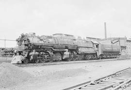 Northern Pacific steam locomotive 5137 at Parkwater, Washington, in 1953.