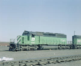 Burlington Northern diesel locomotive 7841 at Pasco, Washington in 1981.