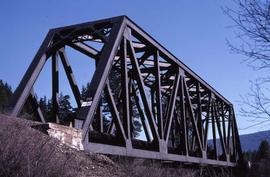 Burlington Northern Yakima River bridge east of Easton, Washington, in 1987.