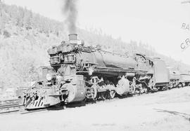 Northern Pacific steam locomotive 4025 at Garrison, Montana, in 1952.